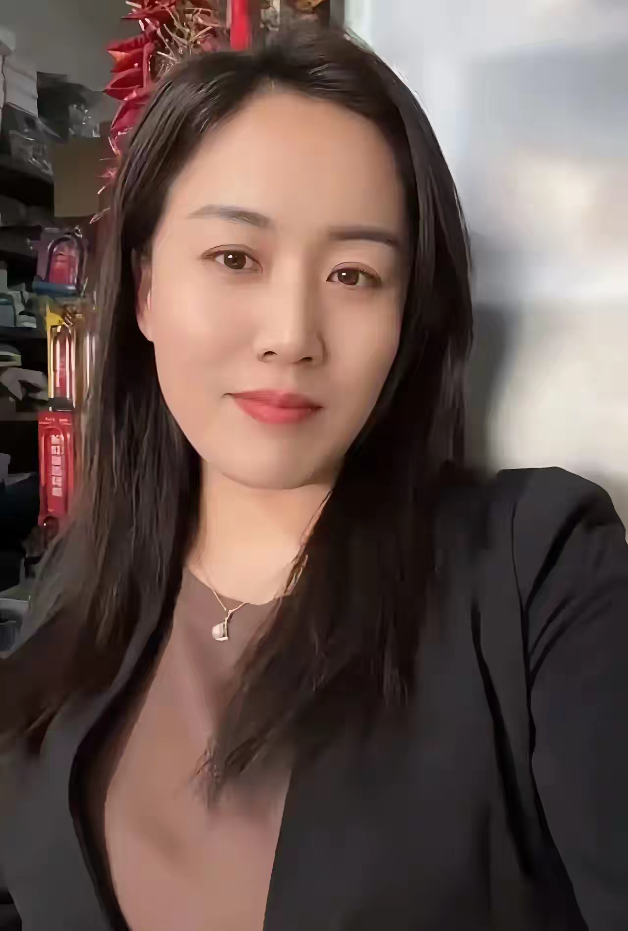 我出生于1984年，如今已经是40岁。身高达到了165cm，体重为110斤。曾经
