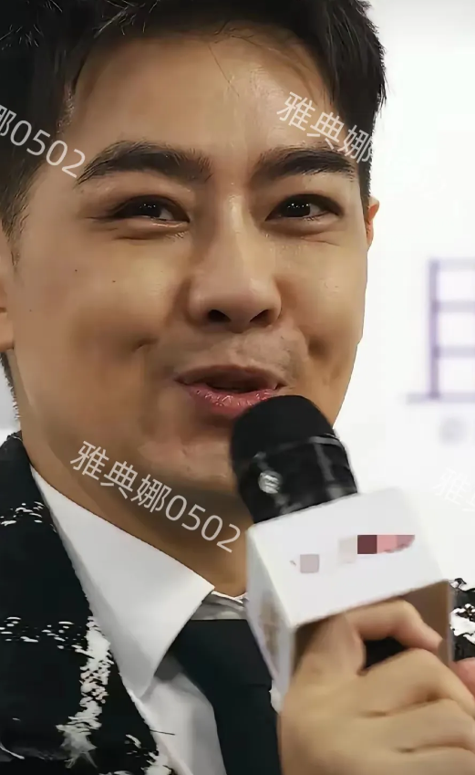 林志颖这个不老男神有点儿名不副实，生图还是能看出年纪的，眼纹法令纹都很严重，尤其