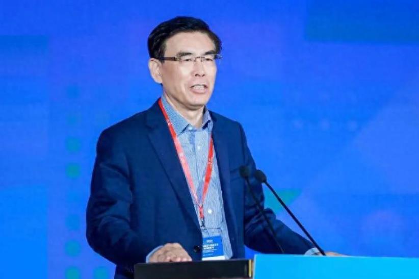 专家对中国芯片设计业“内卷”深恶痛绝。近日，中国半导体行业协会集成电路设计分会理
