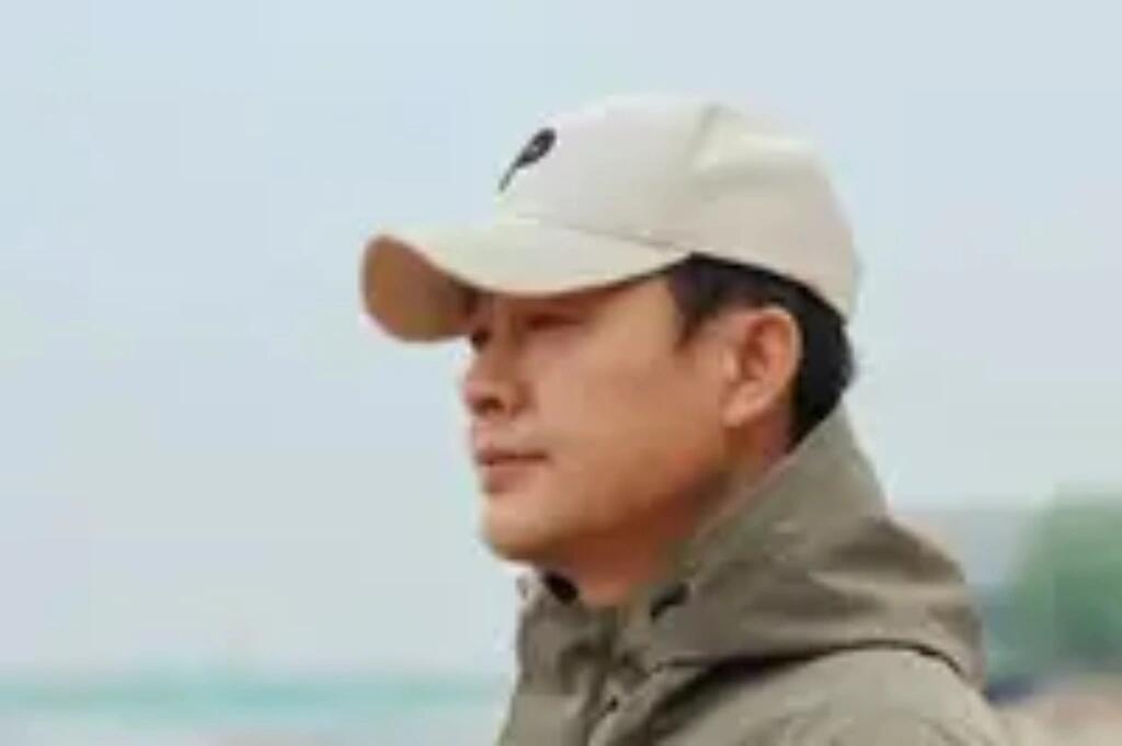 张颂文：光影间的人生，争议中的执着