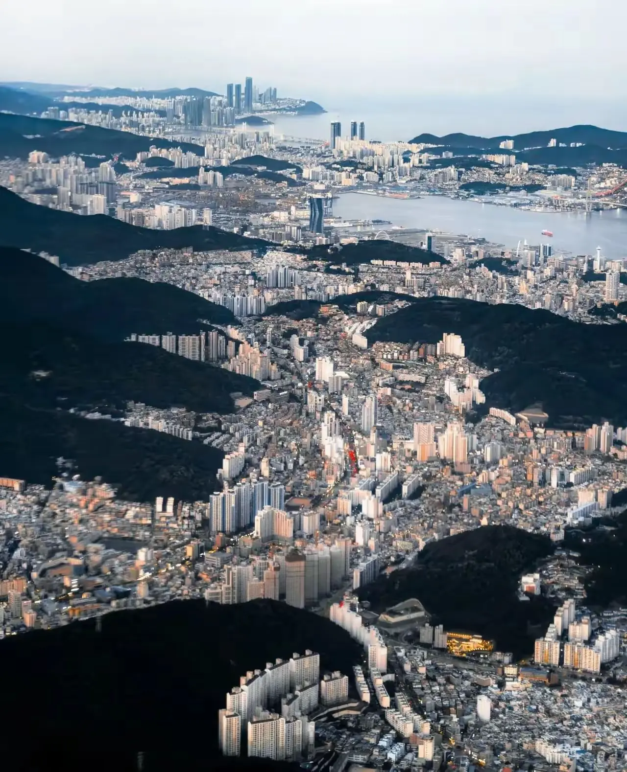 韩国釜山如果放在国内，属于几线城市？
