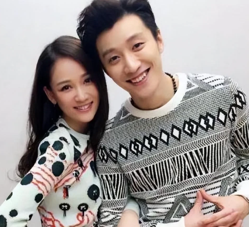 11月3日，凌晨2点陈乔恩突然发文替去世8年的乔任梁辟谣，称网上说乔任梁不是自杀