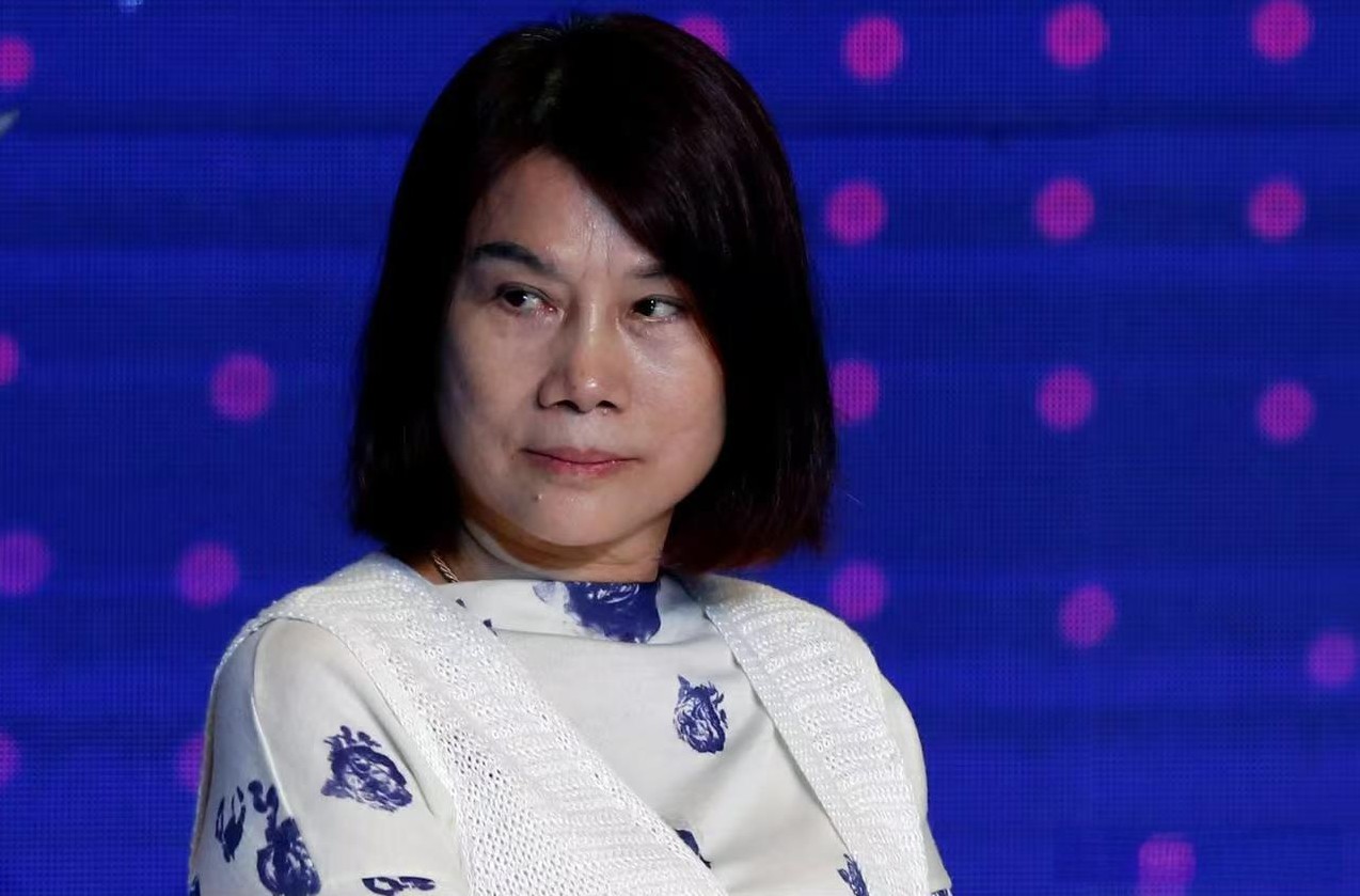 格力换代言人 董明珠亲自上阵

                        