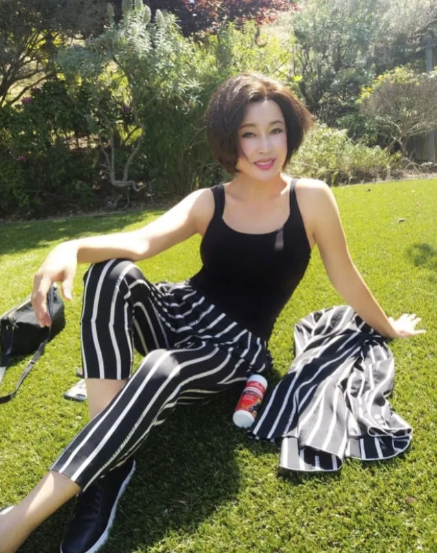 刘晓庆说的这番话正在经受时间检验：
我的人品本来就很好，
我可以高声回应社会，
