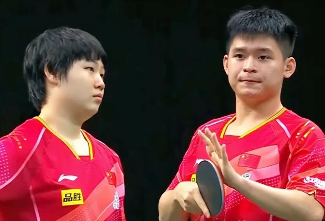 混团世界杯，为国乒首战出场的4位球员评分出炉

1，林诗栋/蒯曼（100分）
狂