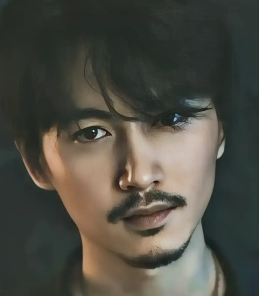 陈晓和谁“都得黄”。

他以前说，跟当时女朋友闹矛盾，他就回家了，跟谁也不接触，