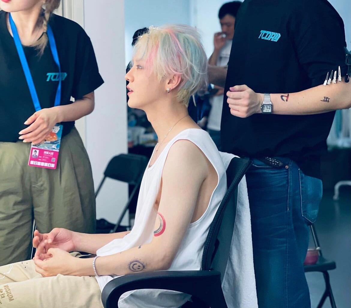 不是鹿晗怎么还这么有少年感啊