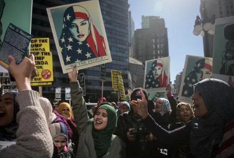 因哈里斯和懂王都支持以色列，近期美国阿拉伯组织表示他们不会支持任何一个候选人
