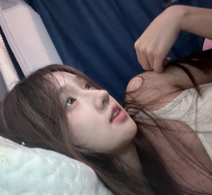 困得不行，却又不想睡，这是什么奇怪的状态呀。😴