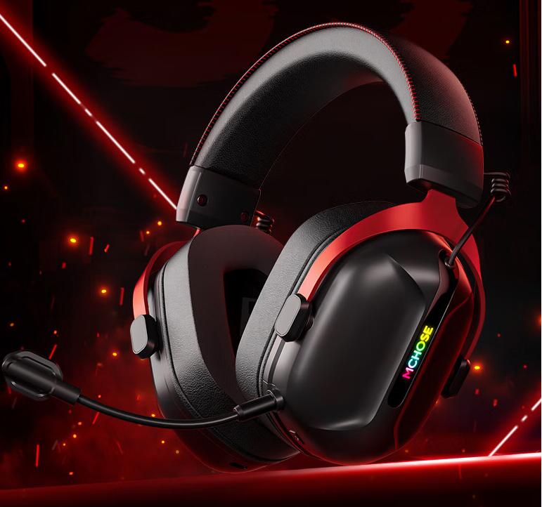 迈从头戴式电竞耳机 S9 Pro，其支持 3D 听声辨位、7.1 全景环绕立体声