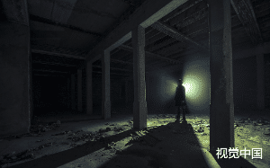 那一年，我去投奔朋友，她带我进入那里，后来我才知道，一切都是骗局。