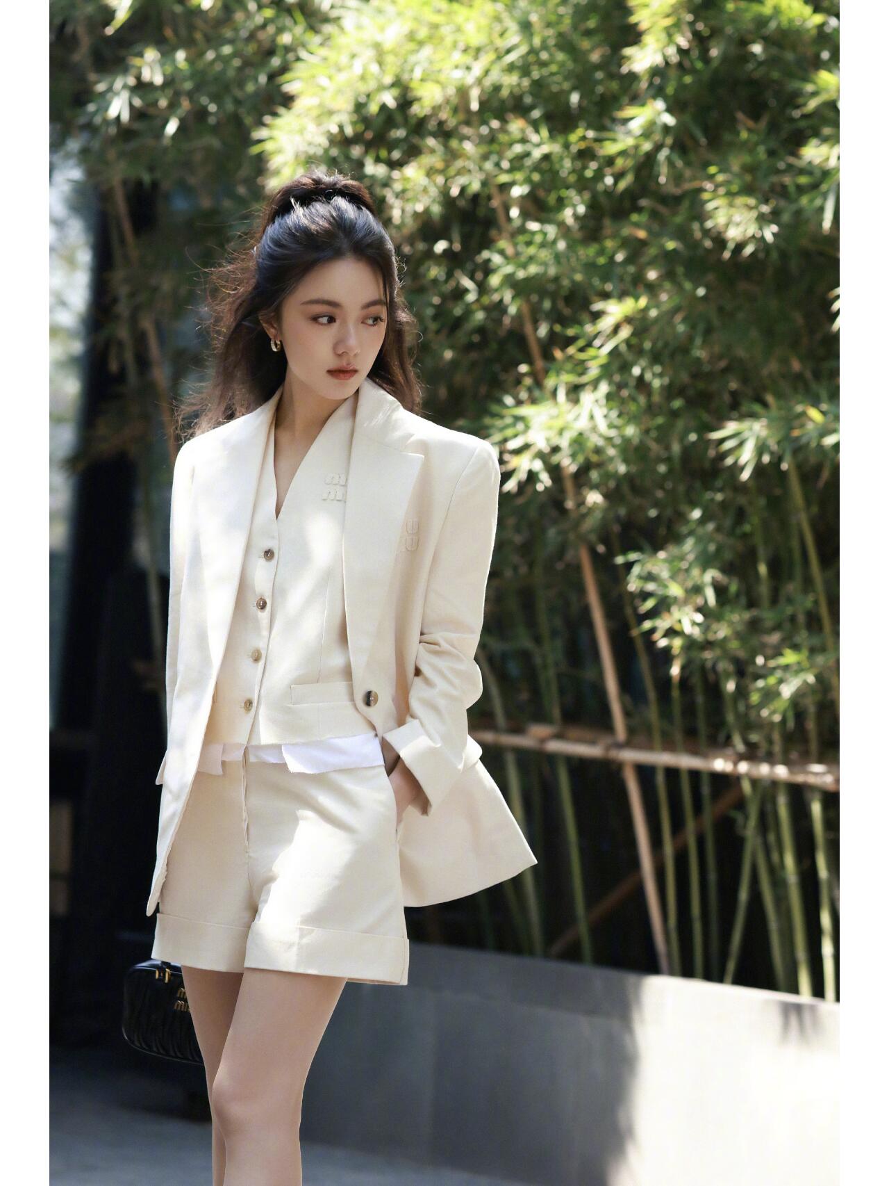 赵今麦利落简洁