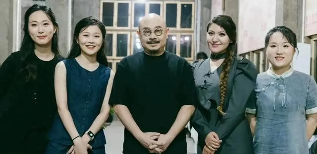 刀郎乐队成员离职，冯依鸣：很荣幸能与刀郎老师合作，有机会再见