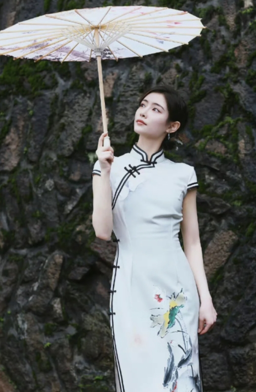 许佳琪优美而高贵