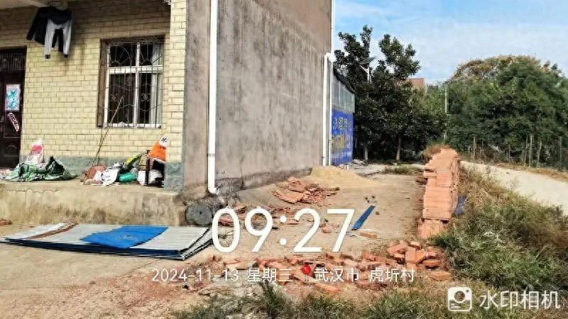 “柔性执法”显成效 蔡甸索河村民主动拆违建