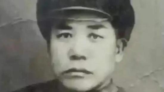 1955年毛主席审阅大授衔名单，突然询问道：有没有吕俊生的名字？