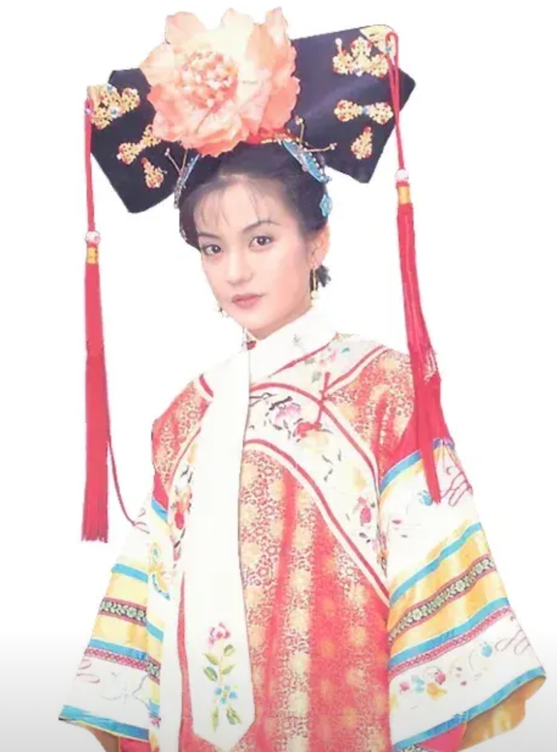 赵薇的情感史，原来一切答案都在冥冥之中注定了：

1、大学期间和叶茂青的恋情。叶