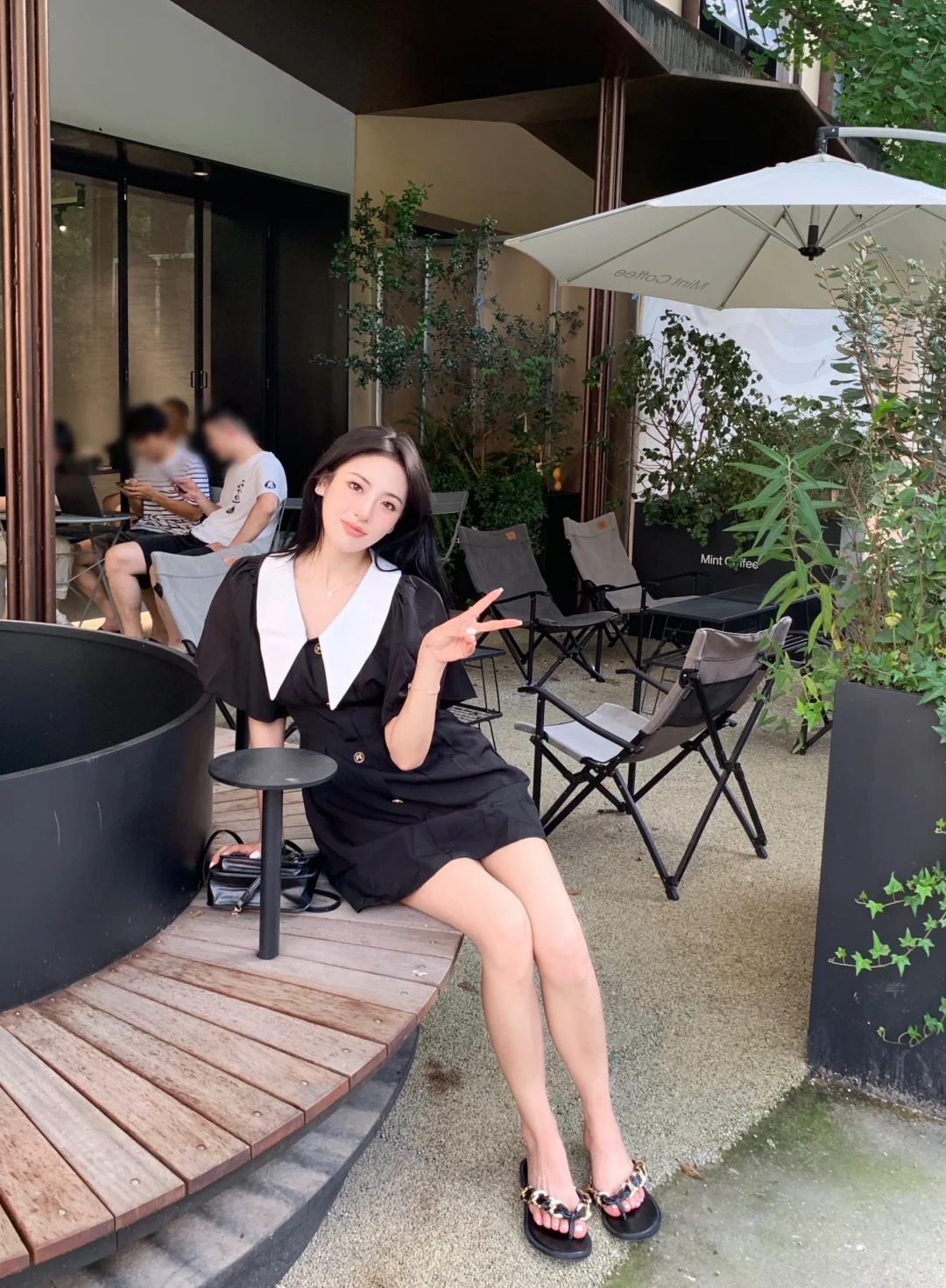 夏天终于要来啦～
老婆们
温柔的夏天要来吗
氛围感直接拉满