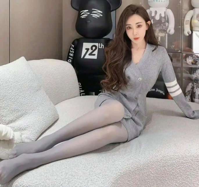 天冷了，居家服要穿厚的了