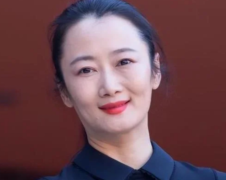 赵涛是一位多才多艺、充满魅力的女演员