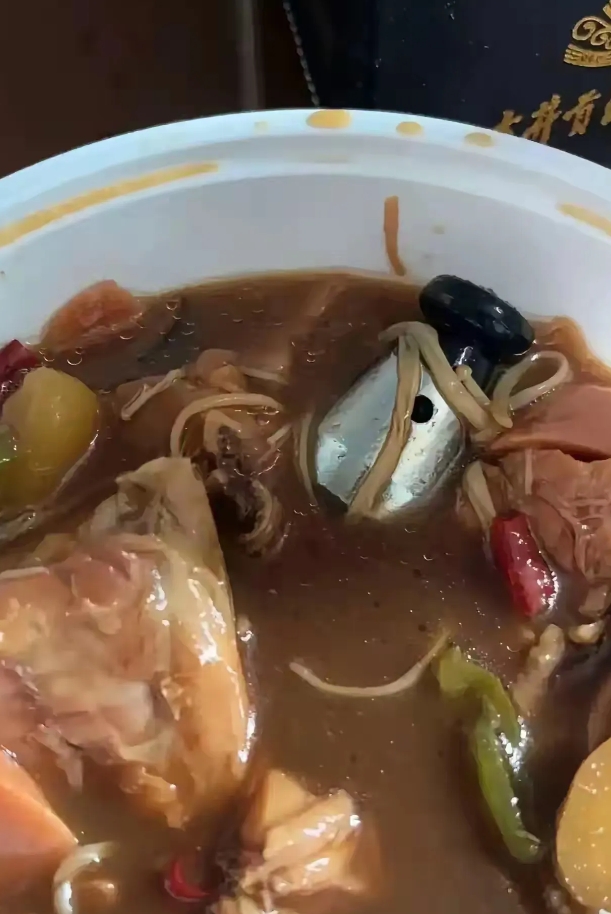 遇到这样的外卖，我该不该投诉？