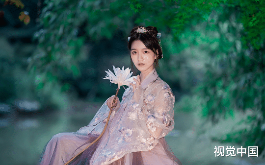 被驸马的外室当街打脸后，我亮出身份杀疯了