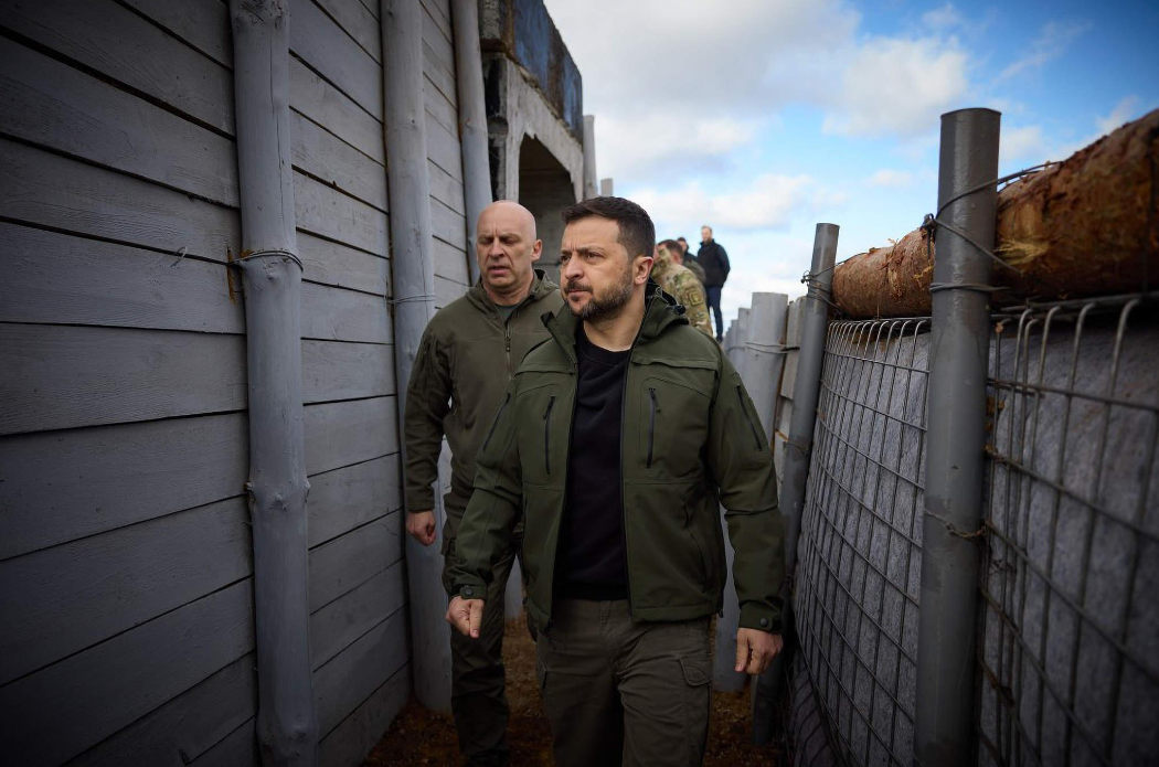 终于说话了！特朗普被袭击后，有些阴谋论者把锅甩给乌克兰总统泽连斯基，说如果特朗普