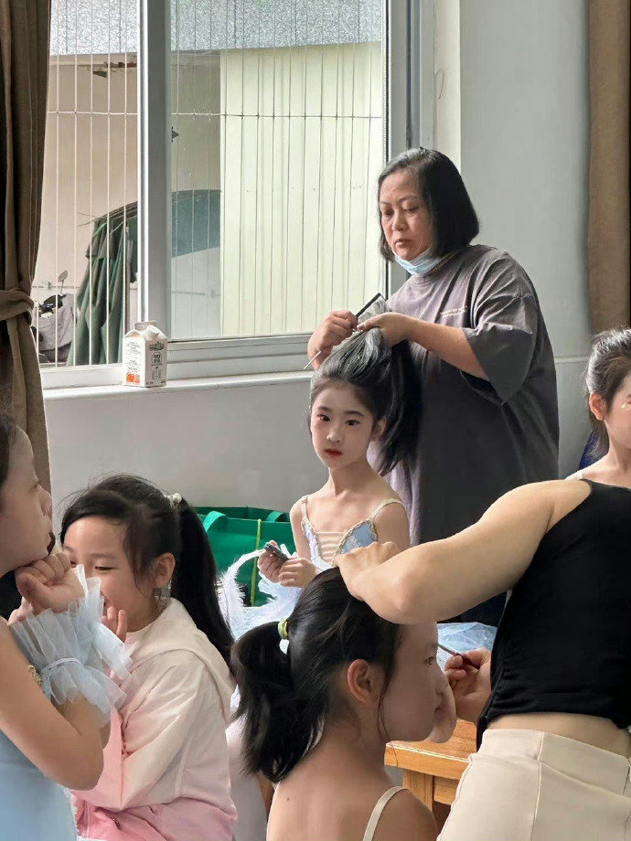 有些小朋友生来就是刘亦菲