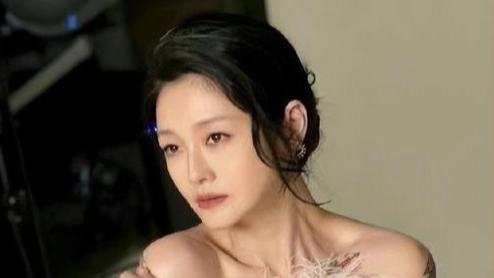 变了！张兰祈祷大S赶紧康复！俩孩子需要妈妈，网友：这是闹哪出