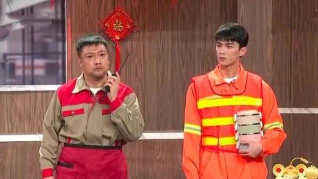 曝央视2025春晚彩排！看了现场明星，网友直言过年连电视都不用开