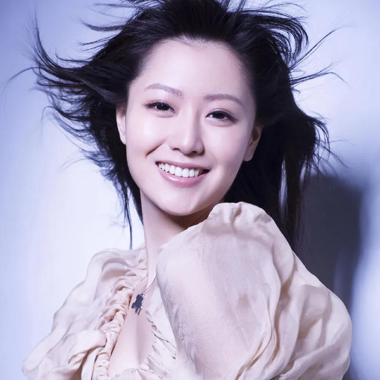 白冰，中国内地女演员、歌手