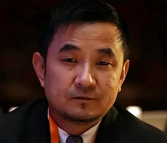 被张艺谋力捧,却与富豪卷款61亿逃亡国外,永不回国!现在如何(张艺谋94年)-第12张图片-九妖电影 被张艺谋力捧,却与富豪卷款61亿逃亡国外,永不回国!现在如何(张艺谋94年)-第12张图片-九妖电影