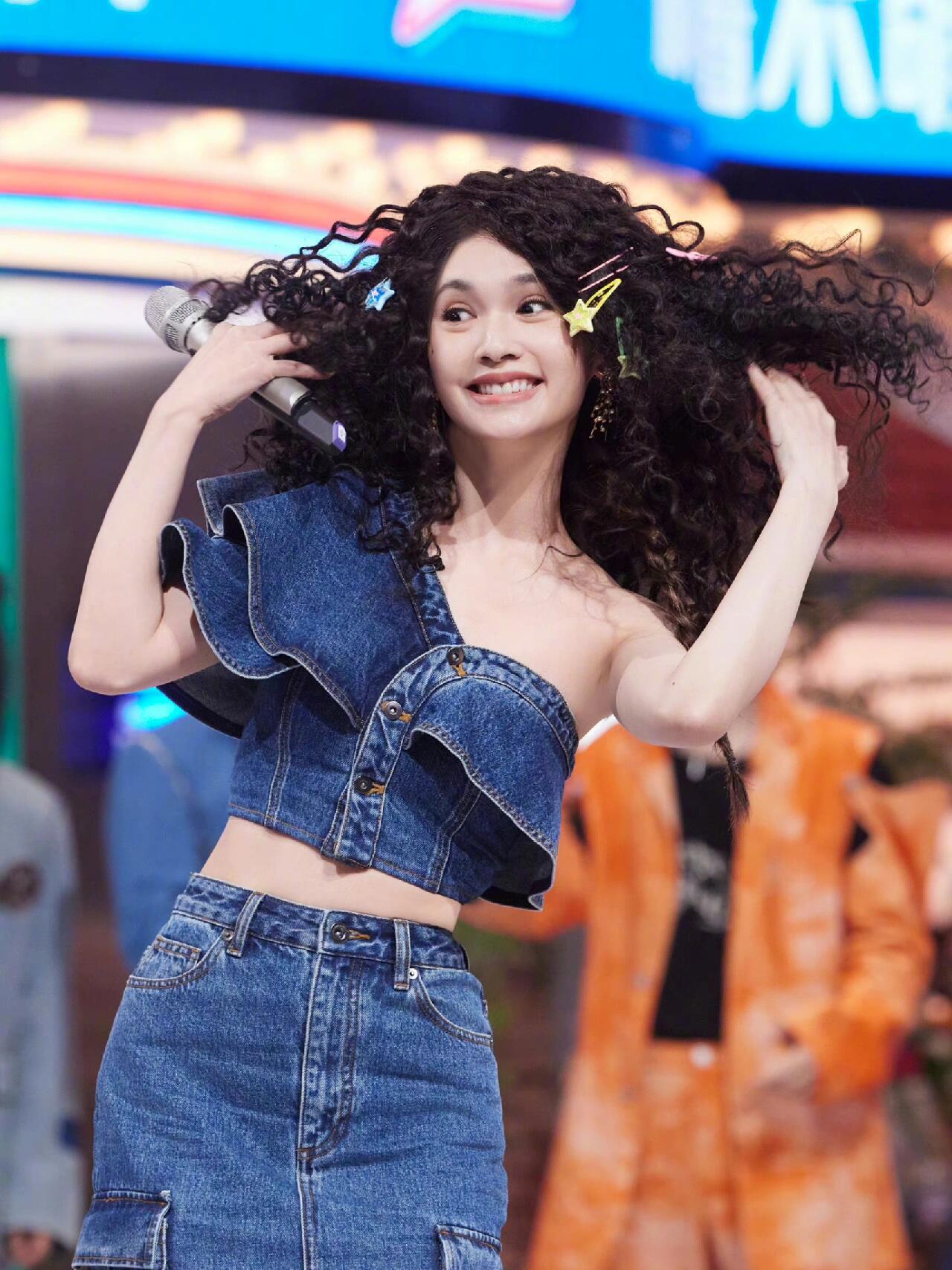 杨丞琳——简约时髦