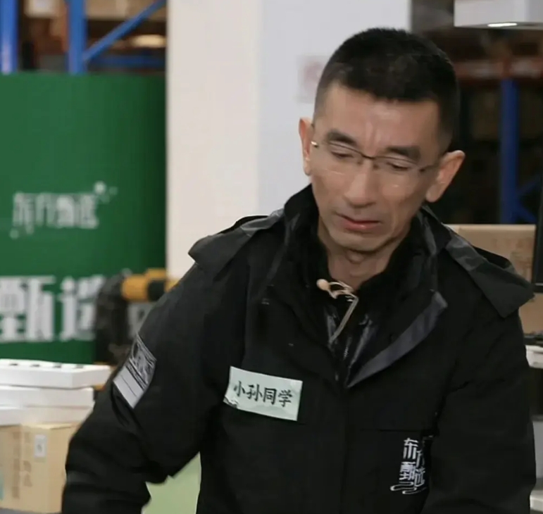 东方小孙高估了自己，连着他的粉丝也高估了他的影响力，其实之前都是建立在董宇辉在的