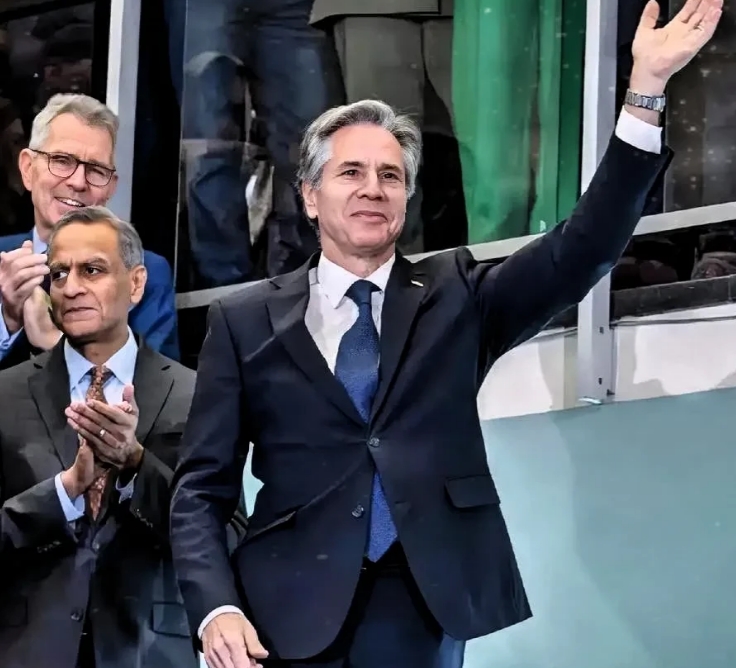 布林肯卸任国务卿时表示：俄乌战争不是俄总统主动发起的，而是美国和德国默克尔总理联