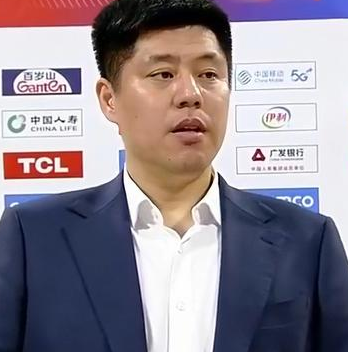 山西男篮主教练潘江谈球队加时逆转北控晋级，他表示：上半场我们做的不够好，球员也有