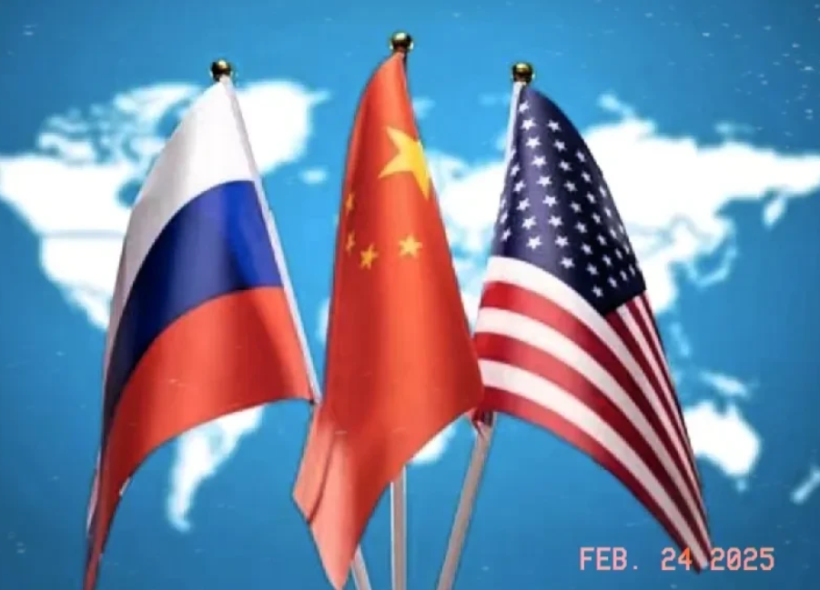 地位影响有上升了！
美国、俄罗斯争着拉拢中国！
乌克兰街头出现五星红旗，是美乌争