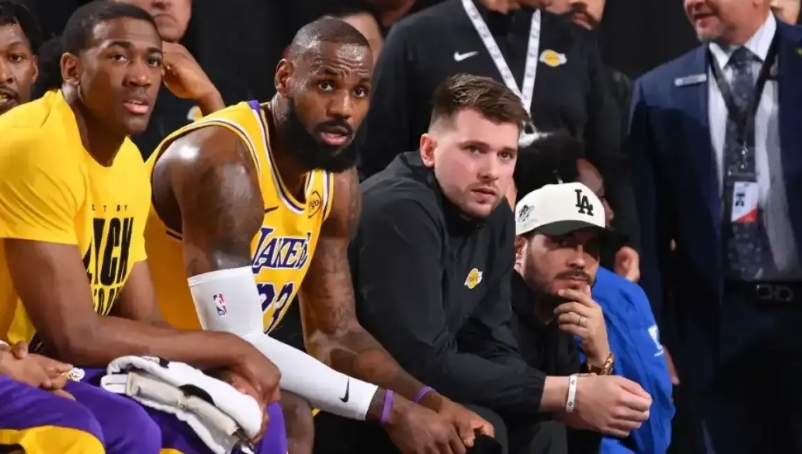 这笔交易之后打掘金应该是优势

之前湖人打不过掘金根本原因就是火力比不上掘金，在