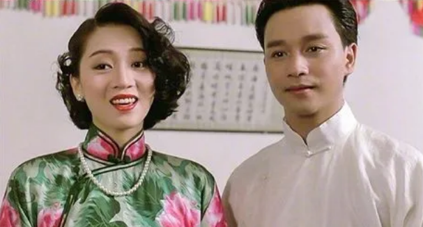 那年，梅艳芳主动邀请演电影《胭脂扣》的“如花”，并推荐张国荣演十二少，可当时两人