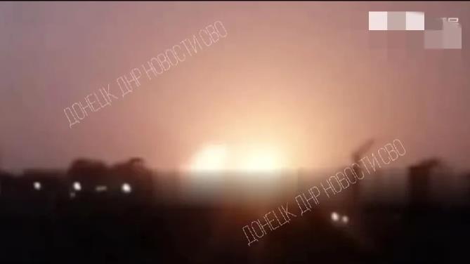 俄军战机投放制导炸弹抵达扎波罗热市！

9月30日早上，俄军航空炸弹袭击了乌克兰