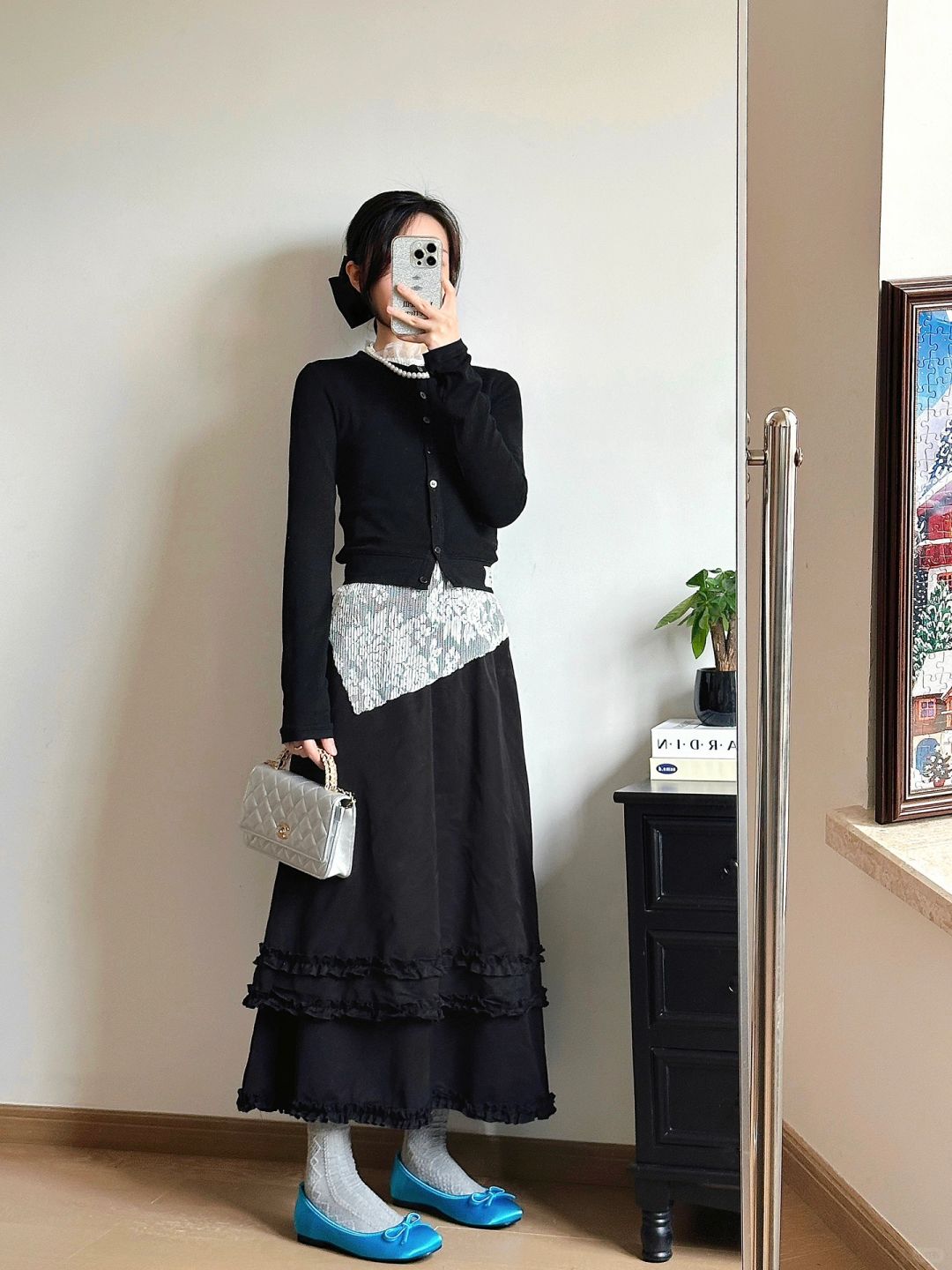 155 78｜早春穿搭•小个子也可以很lady🪼
晴转多云的天气🌤️逮不到阳