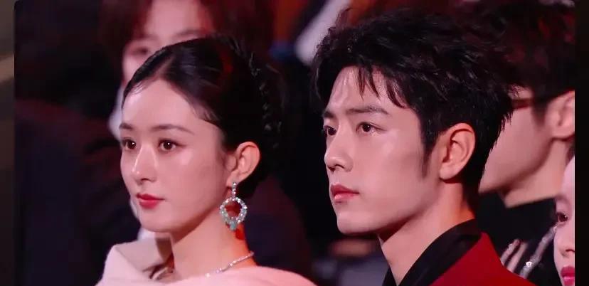 老天啊，什么时候让他俩合作一部戏
男帅女美，神仙颜值
赵丽颖的美貌比耳环还闪耀