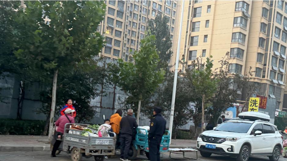 不如取消城管？