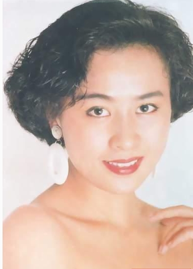 刘嘉玲早期照片