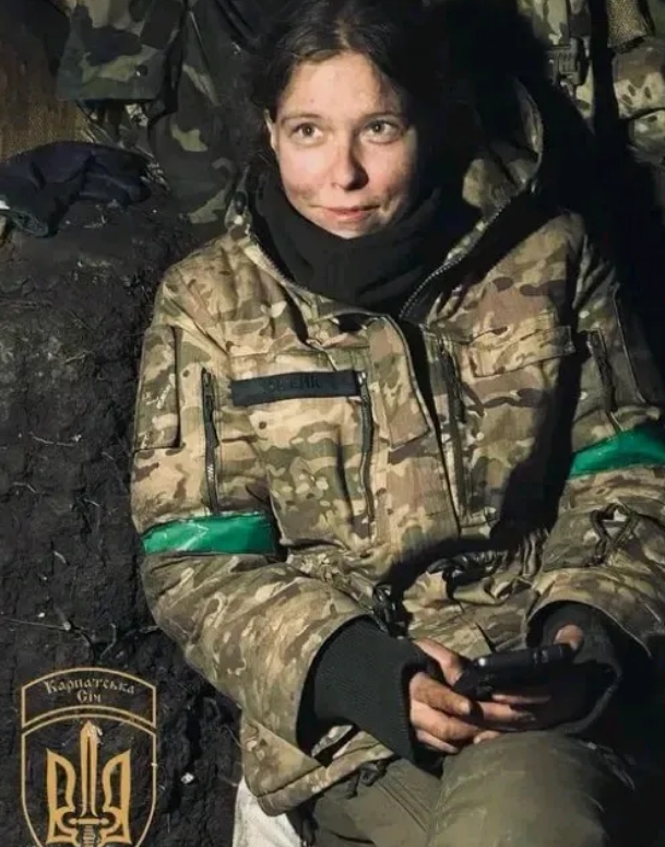 彻底留下了！
来自德国的萨维塔·瓦格纳在顿涅茨克州阵亡，她被乌克兰追授“勇气勋章