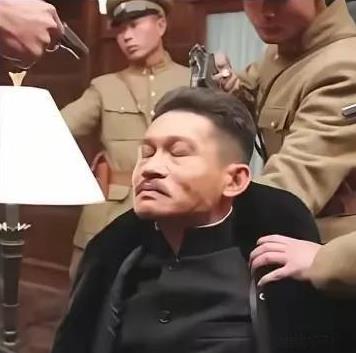 1929年，杨宇霆为父亲举办70大寿，杨公馆内盛况空前。张学良带着30根金条、2