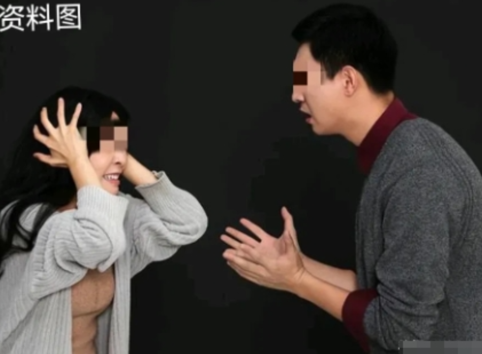 2024年9月，夫妻分道扬镳，两人约定：家里的3套房子归男方所有，女儿跟着女方生