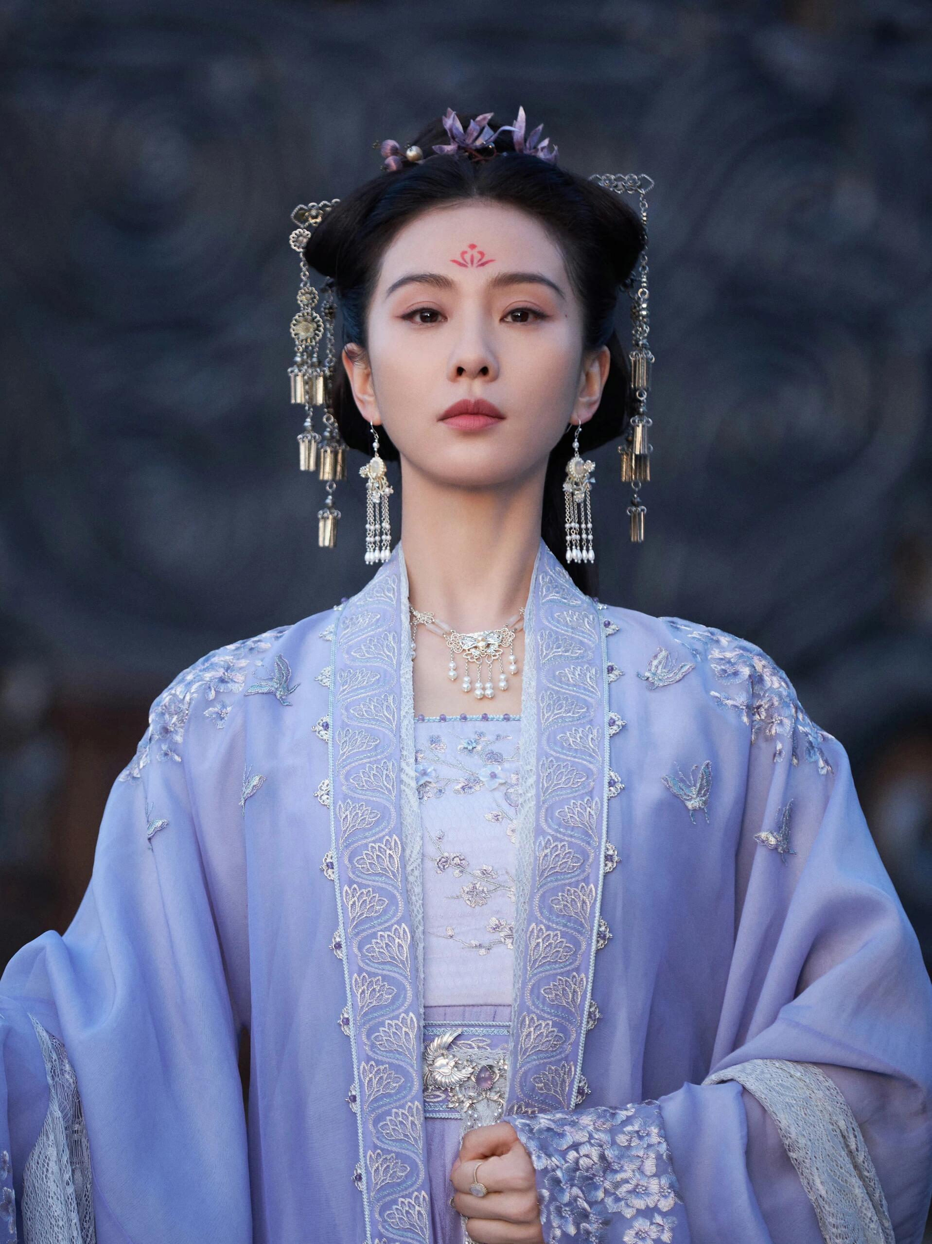 如意穿柔的衣裙