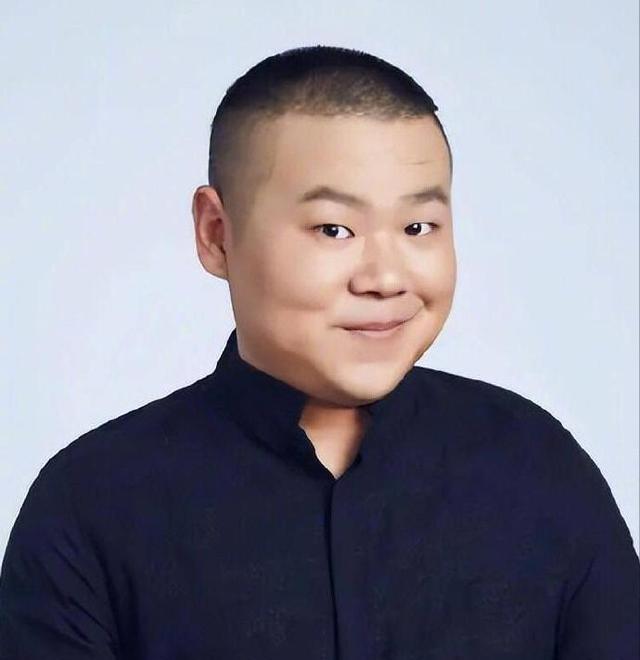  建议岳云鹏别上春晚，这个话题真是炸了锅！岳云鹏在春晚上的表现确实让人有些失望，