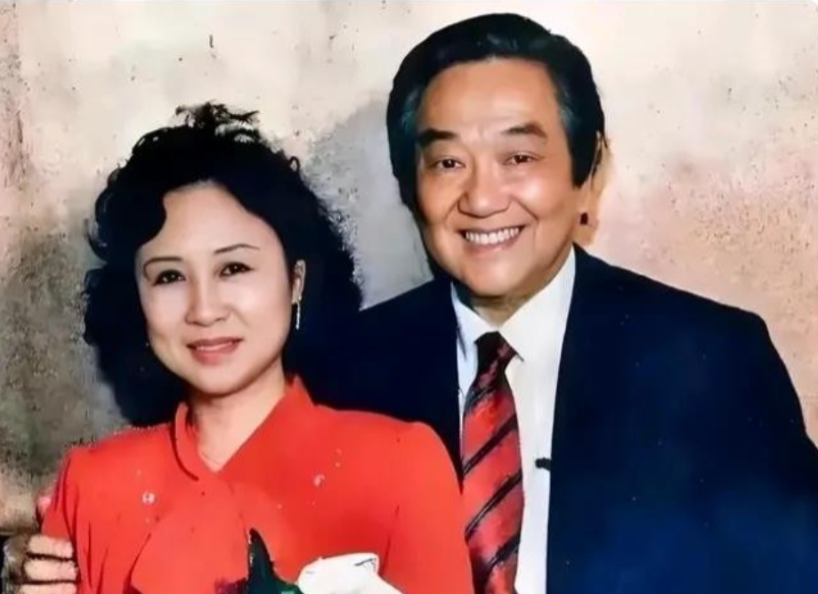 琼瑶阿姨这么一走，把二婚的底层真相，揭了个底朝天。

跟原配：除了睡不到一起，其
